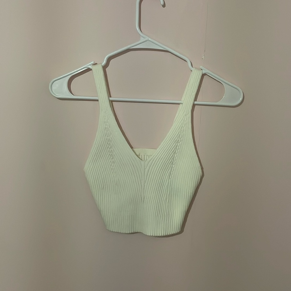SHEIN | White V Neck Knitted Crop Top Tank Size Medium/6